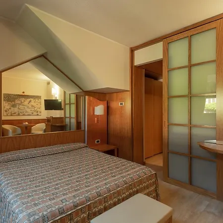 Motel Futura 4*