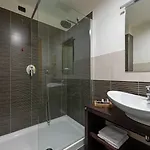 Futura Motel 4*
