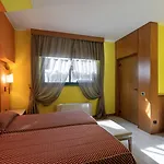 Futura 4*